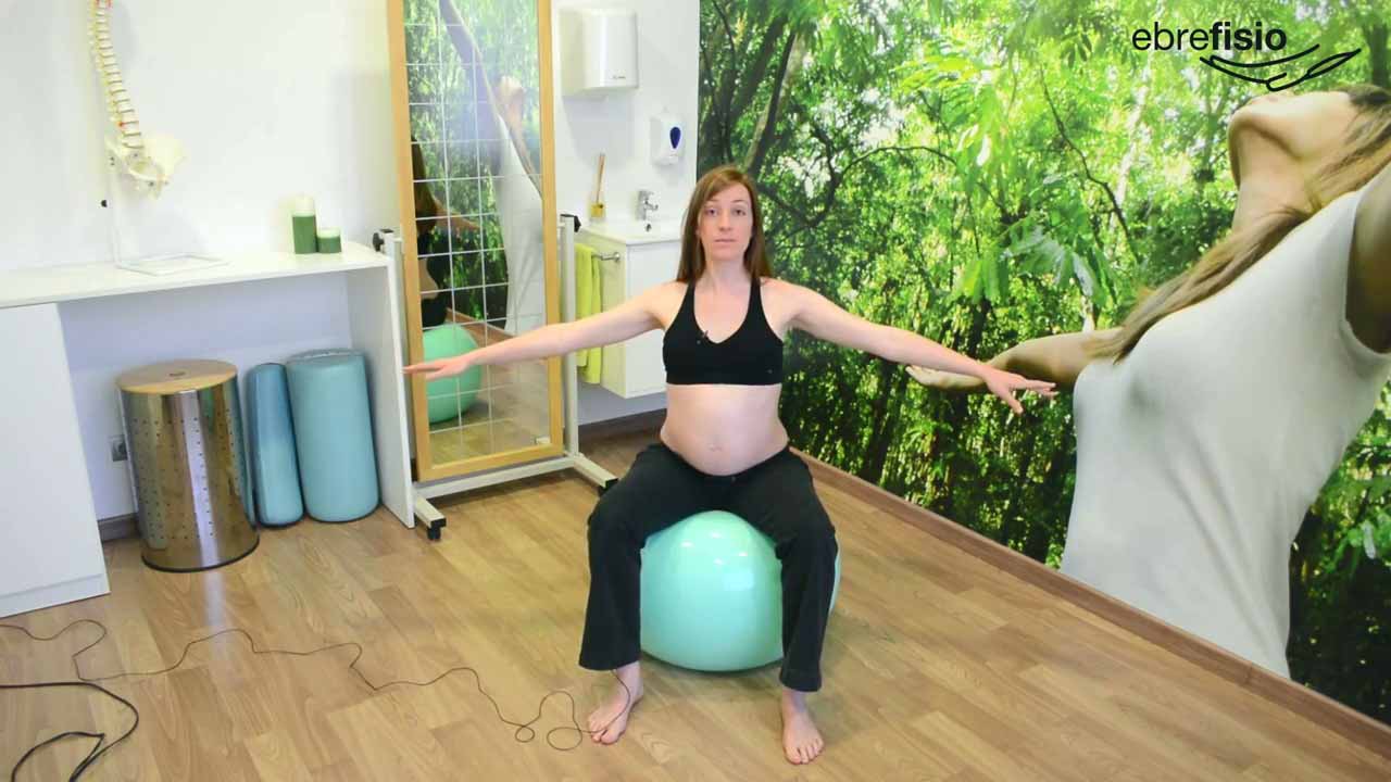 Ejercicios con pelota de pilates para embarazadas